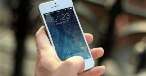 Le intercettazioni telefoniche con l'avvocato sono sempre vietate (inutilizzabili) o è necessaria l'esistenza di un mandato difensivo?