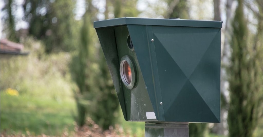 Taratura autovelox: la prova del corretto funzionamento è a carico dell’amministrazione ed il verbale non fa piena prova fino a querela di falso