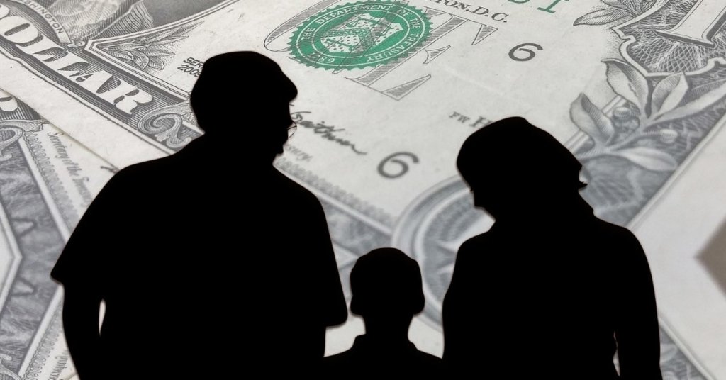 Mantenimento dei figli, Il genitore è tenuto anche se questi si rifiutano di vederlo (Corte di cassazione, sez. VI, 30 gennaio 2019, n. 2735)