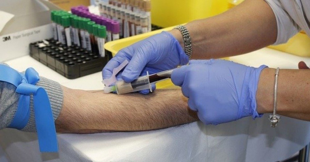 Guida in stato di ebbrezza: quando il conducente deve essere avvisato delle garanzie difensive in caso di accertamento alcolemico.